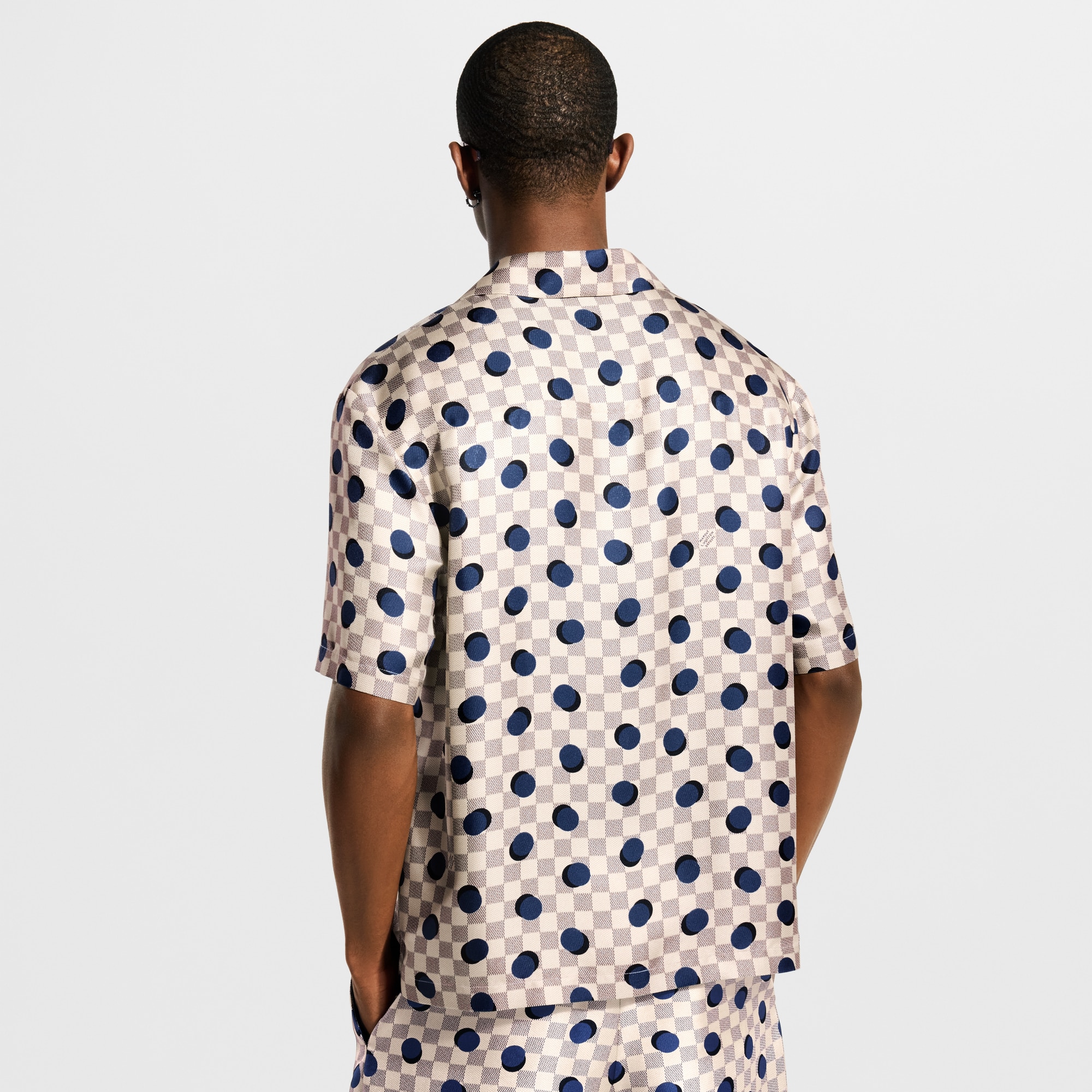 ルイ・ヴィトン ダミエ シルクシャツ 半袖シャツ M Damier Silk Short-Sleeved Shirt - Ready-to-Wear | LOUIS VUITTON